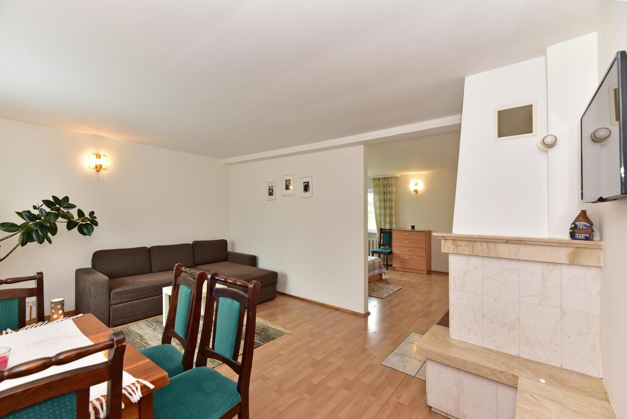 Augutes Zurlienes Apartamentai Trakai Exterior photo